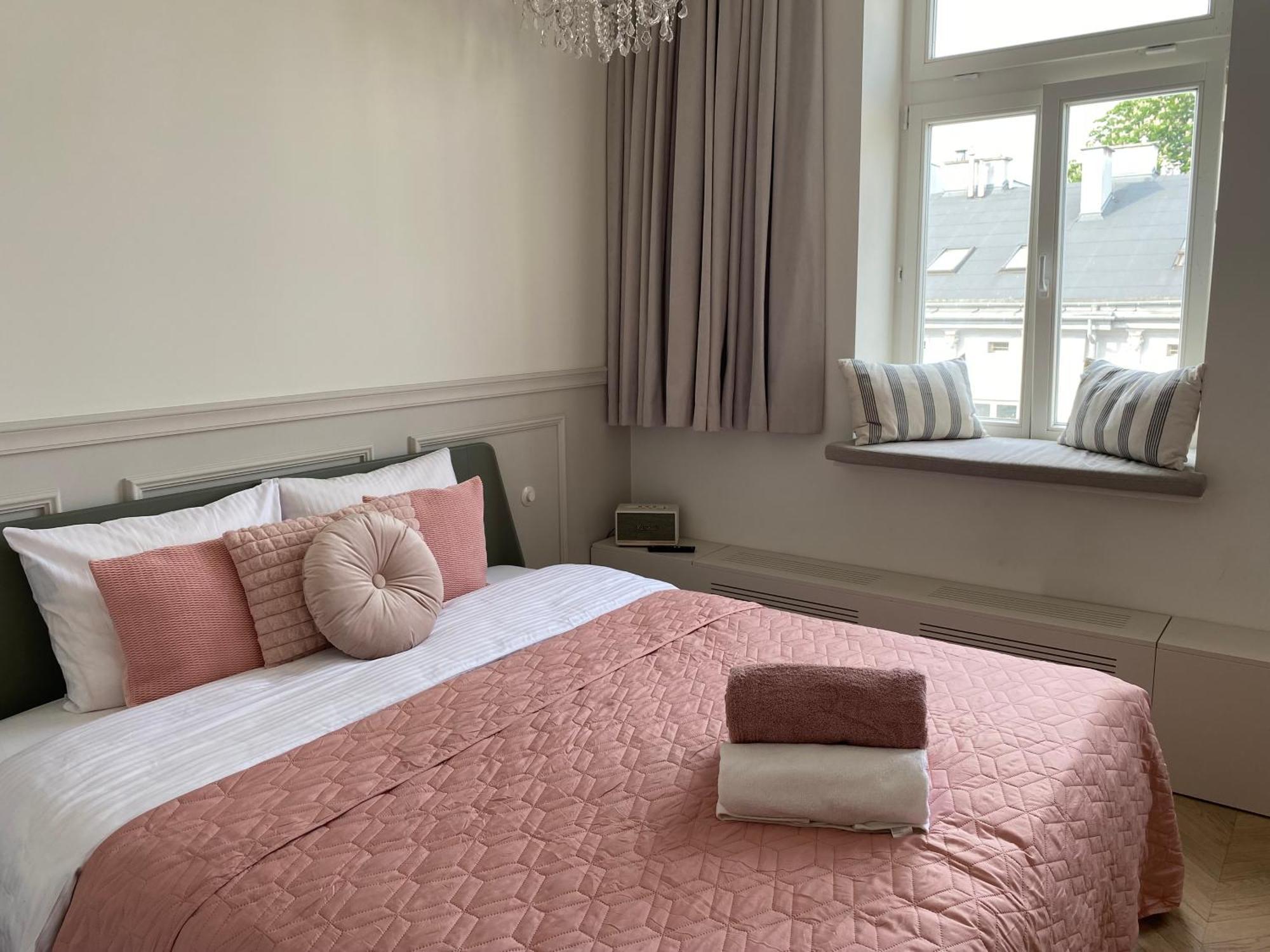 Royal Rose Apartment - Old Town Krakow Ngoại thất bức ảnh