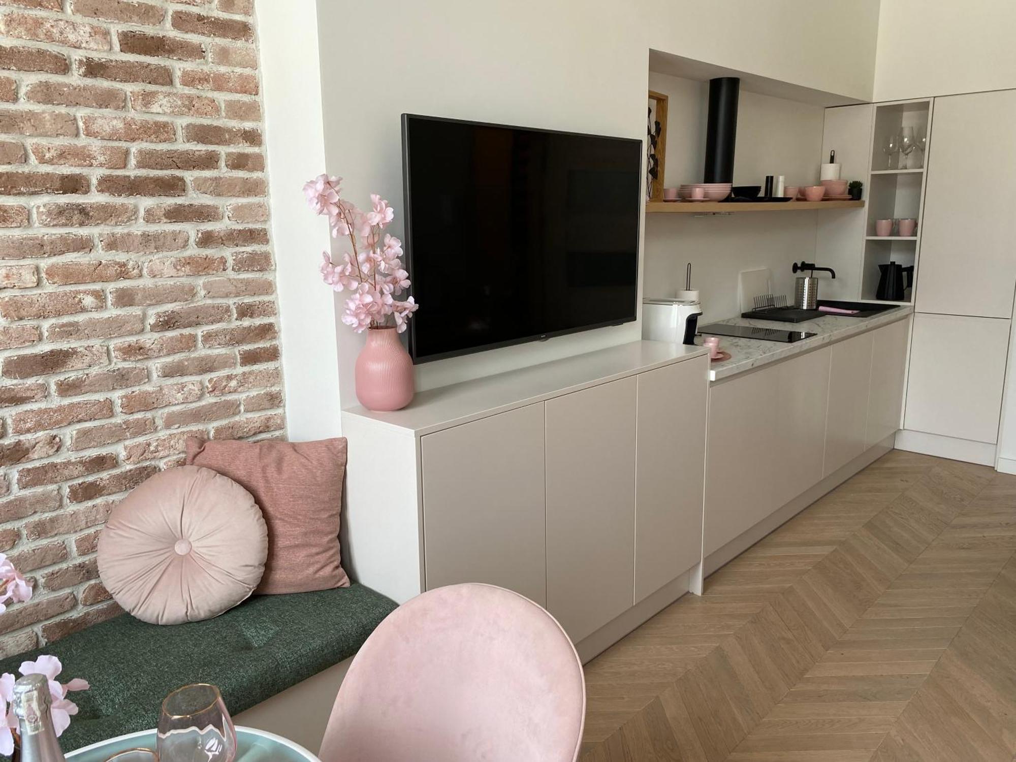 Royal Rose Apartment - Old Town Krakow Ngoại thất bức ảnh